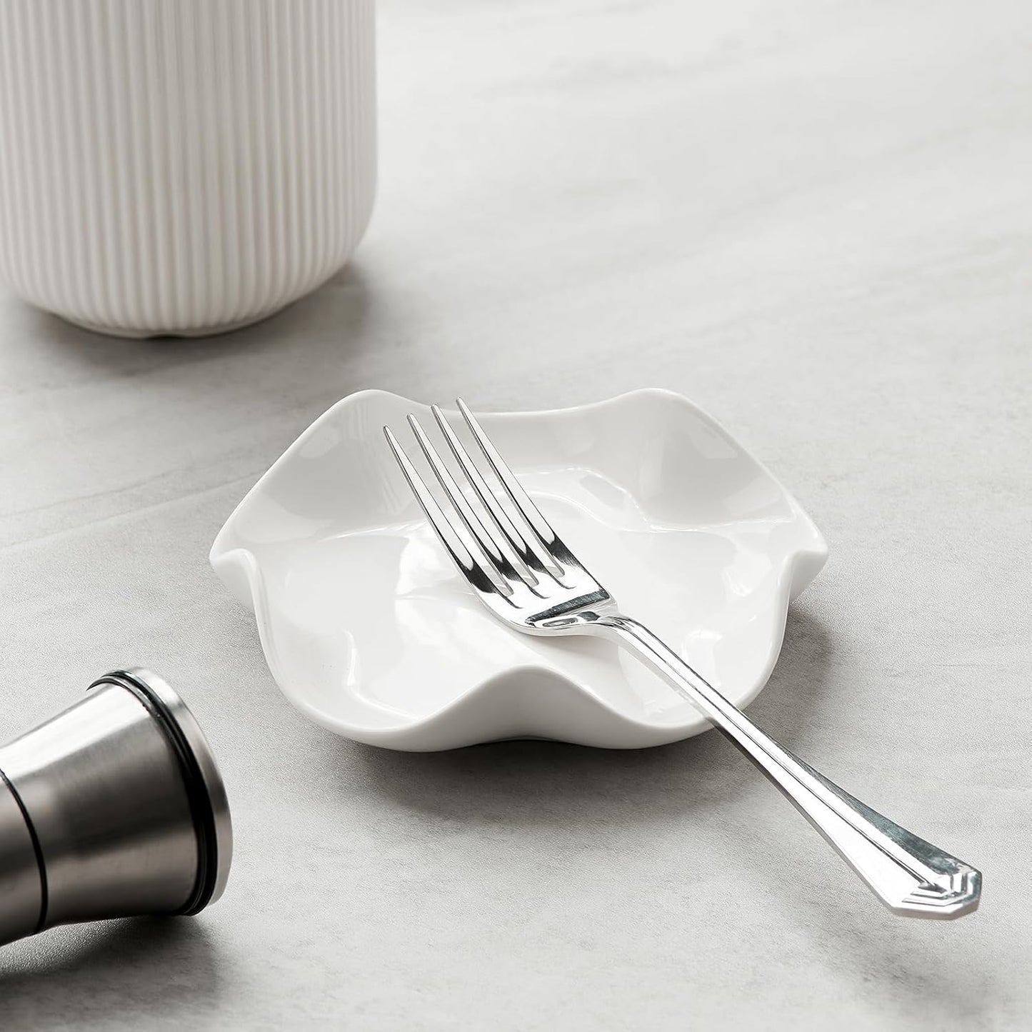 Large Ceramic Spoon Rest 5.3 Inch Wave-Edge Utensil Holder Multi-Purpose Tableware Tray