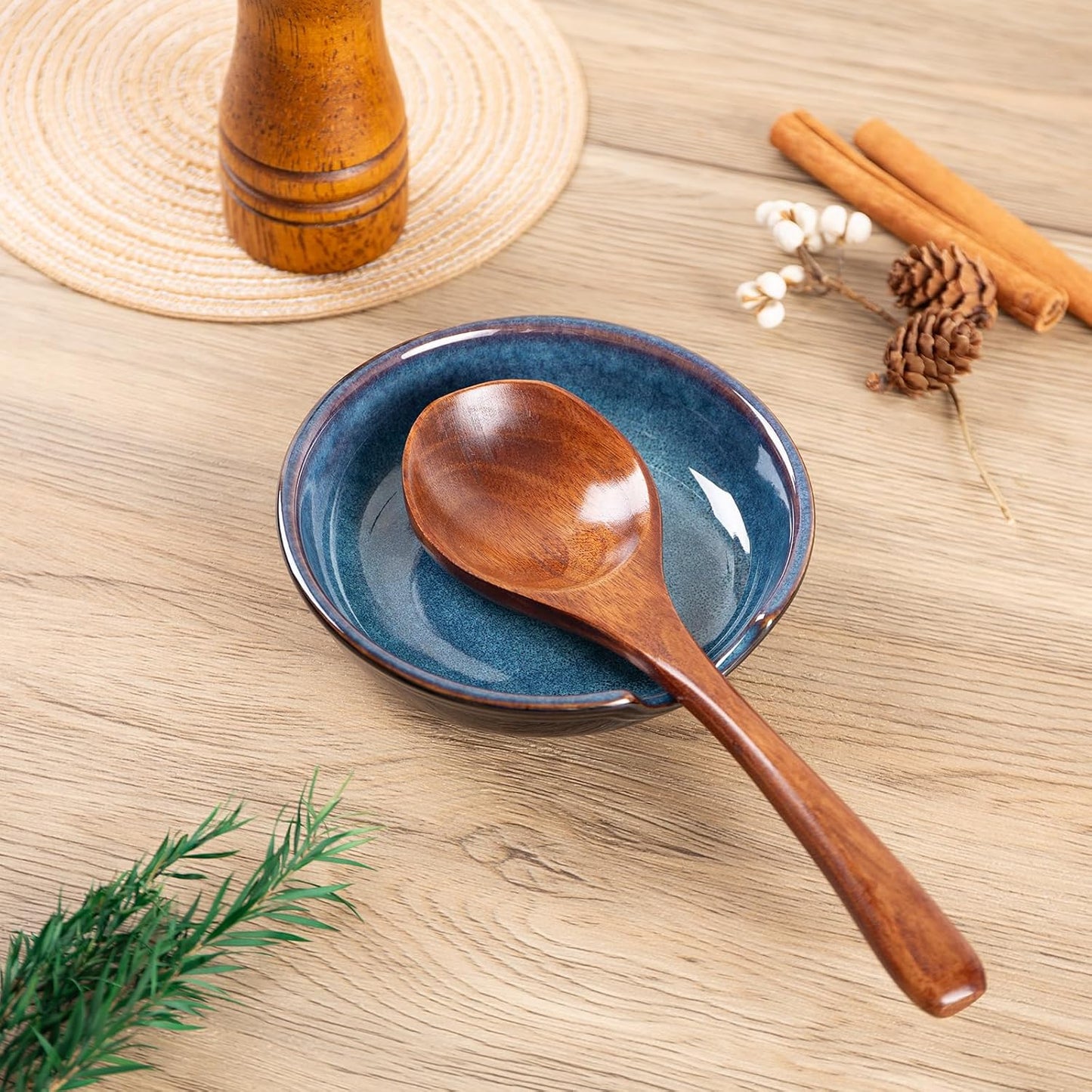 Round Ceramic Spoon Rest Kitchen and Dining Ladle Holder Creative Tableware Tray