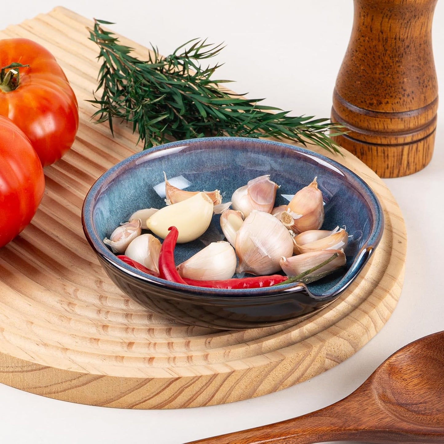 Round Ceramic Spoon Rest Kitchen and Dining Ladle Holder Creative Tableware Tray